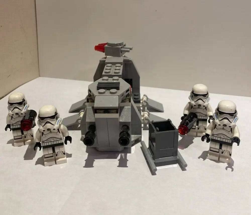 LEGO Star Wars: Imperial Troop Transport (75078) 4 Minifigs Set Incomplete